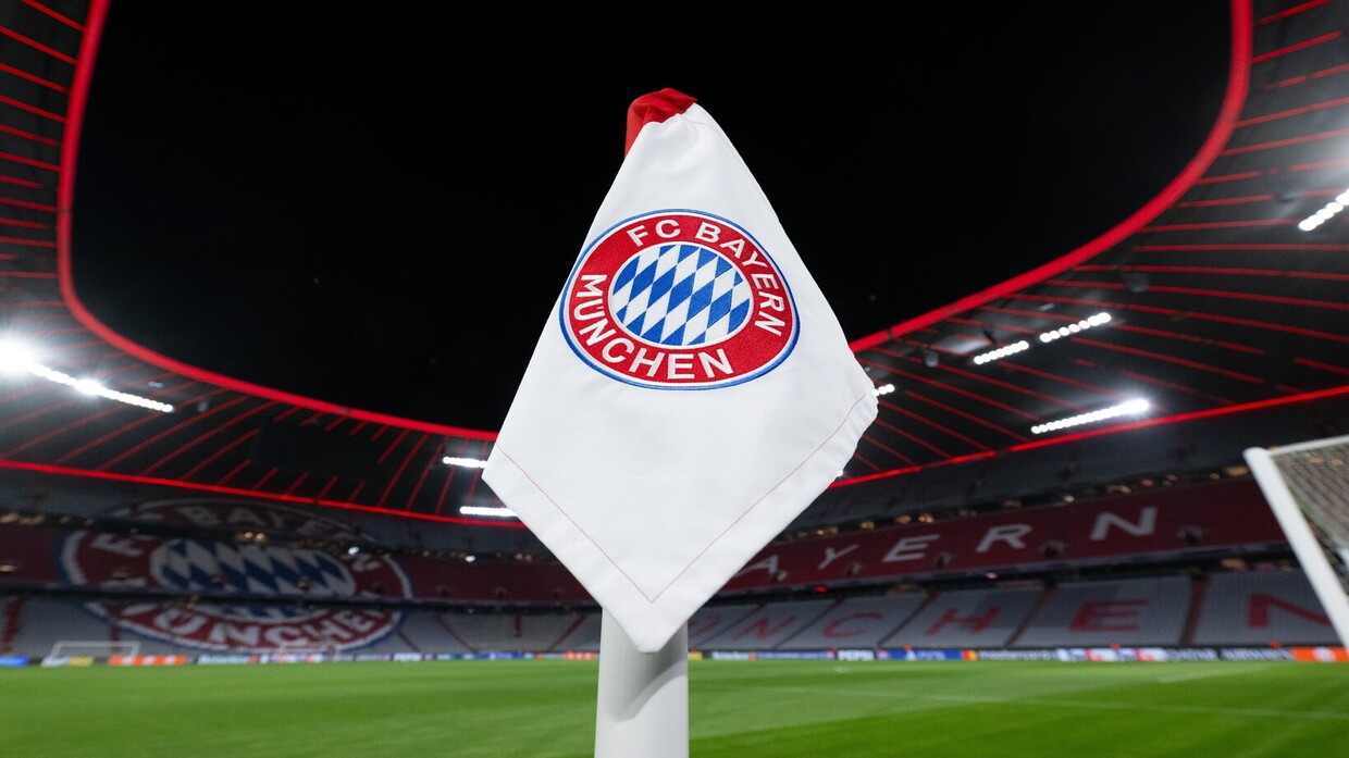 UEFA bans Bayern Munich from wearing its home shirt in the UCL